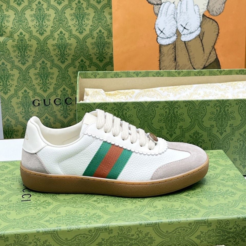 G*u*i casual shoes